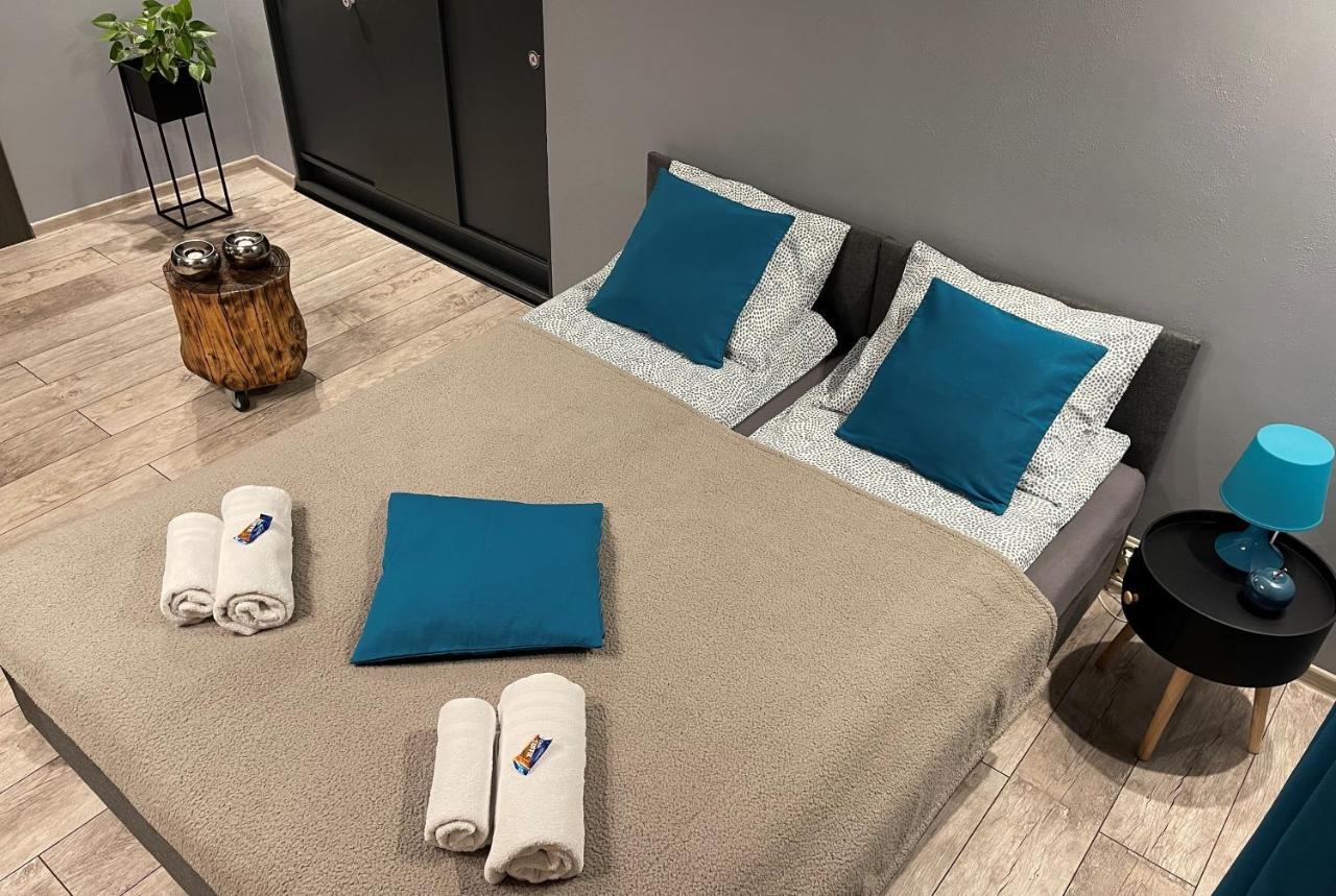 Apartamenty Pod Uwalonym Debem Jezow Sudecki Exterior foto