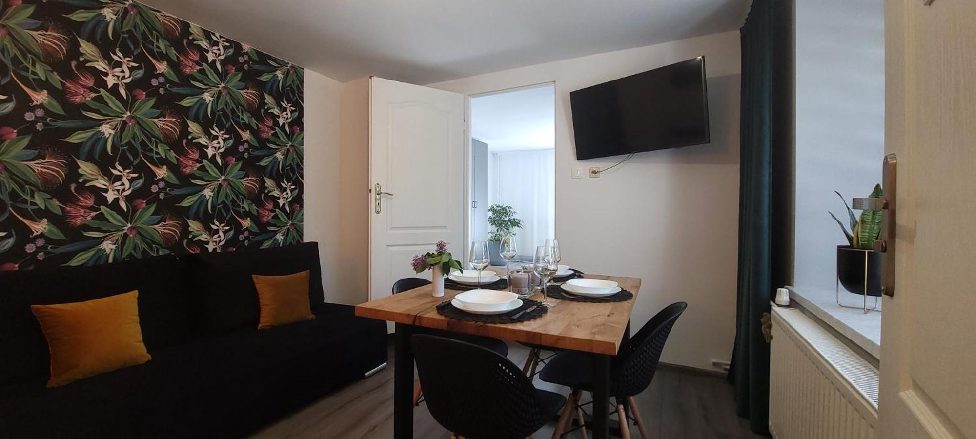 Apartamenty Pod Uwalonym Debem Jezow Sudecki Exterior foto
